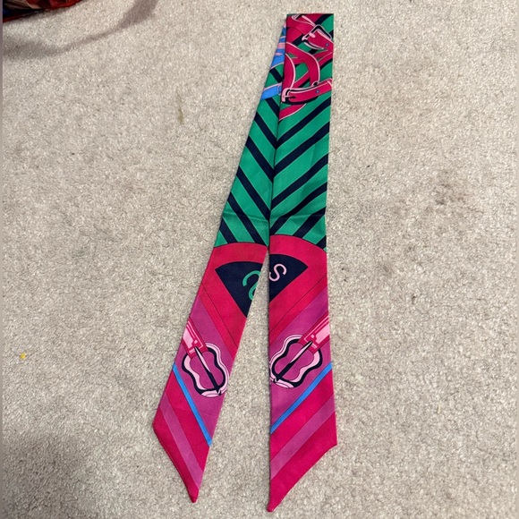 Hermes Accessories - Beautiful Twilly